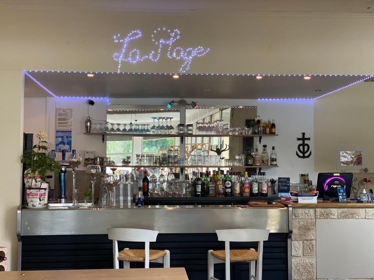 Hotel Restaurant La Plage Пор-Сен-Луи-дю-Рон Екстериор снимка